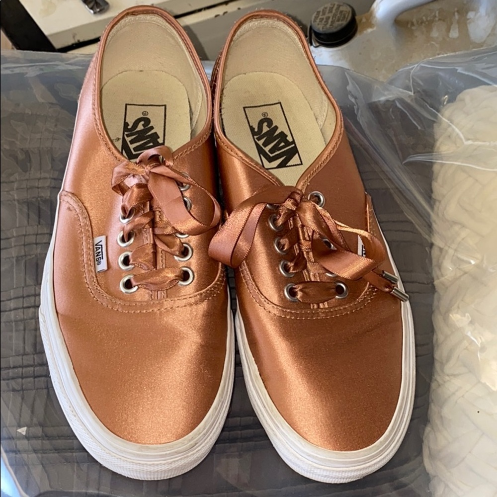 Vans women size 8.5 wore 2twice